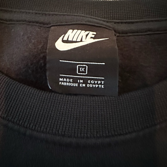 Plus Size Valentine’s Day Nike Cropped Crewneck - Picture 3 of 3